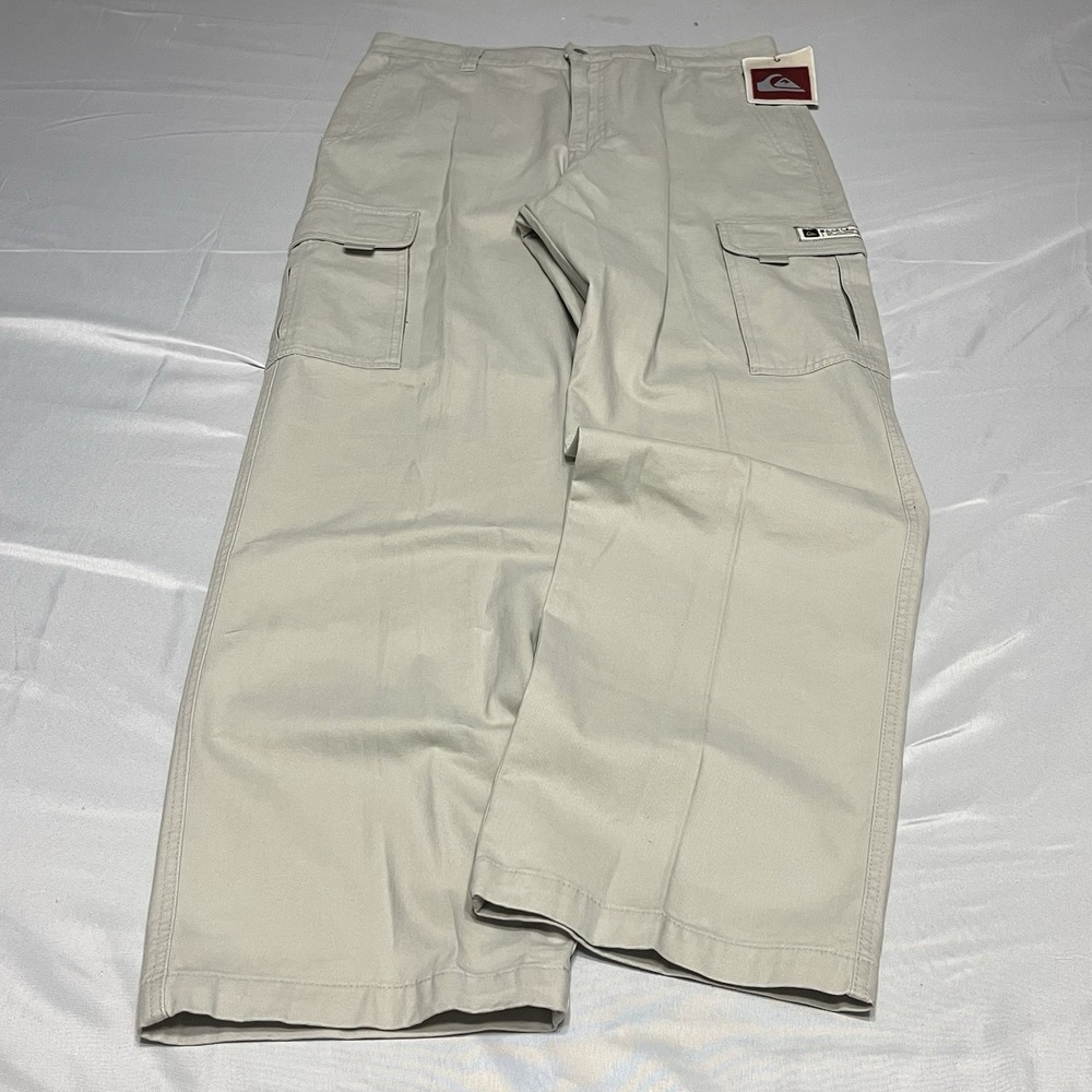 Y2K Quiksilver Loose Fit Cargo Pants Fits Size 32x31 Beige Skater Baggy Utility
